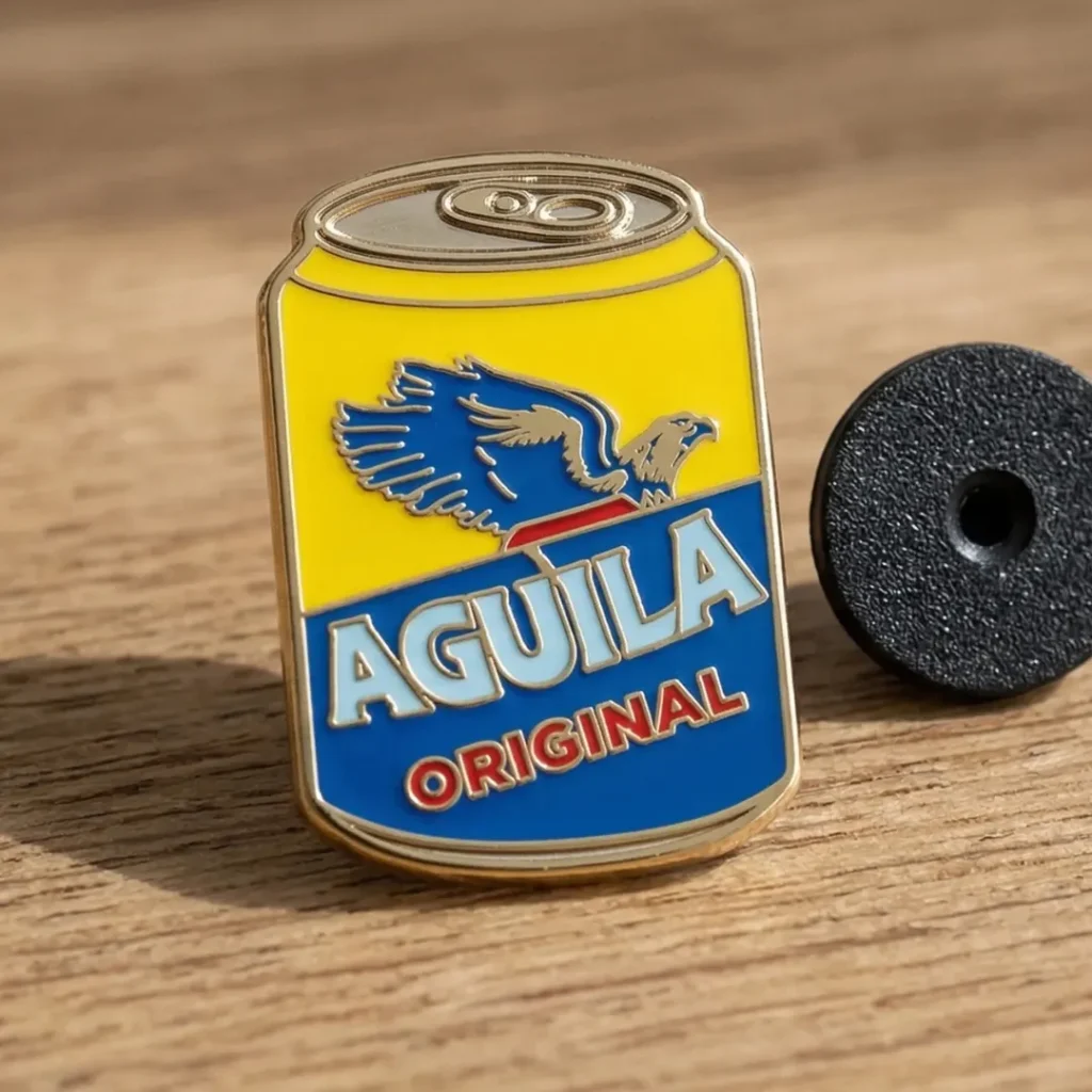 pines-metalicos-con-broches